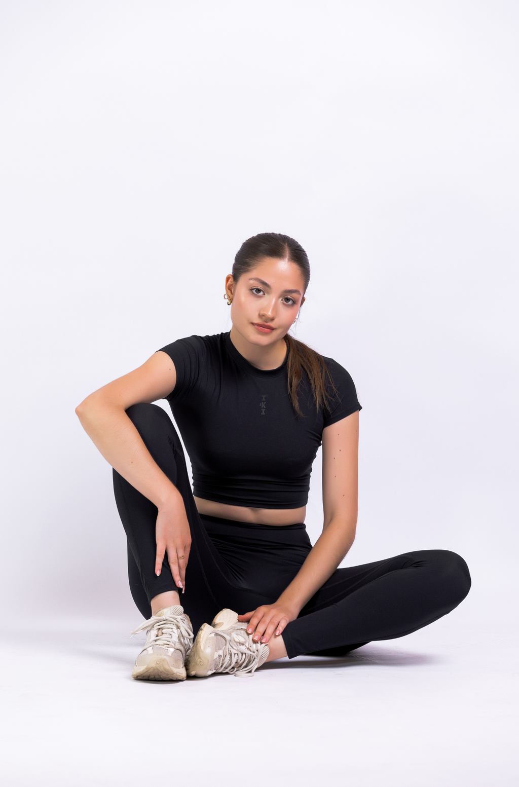 SET ESSENCE – Axis Legging + Rise Top | Movimiento consciente y soporte esencial